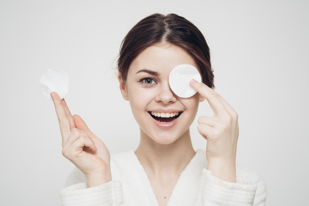 Insta Brightening Face Clean Up​